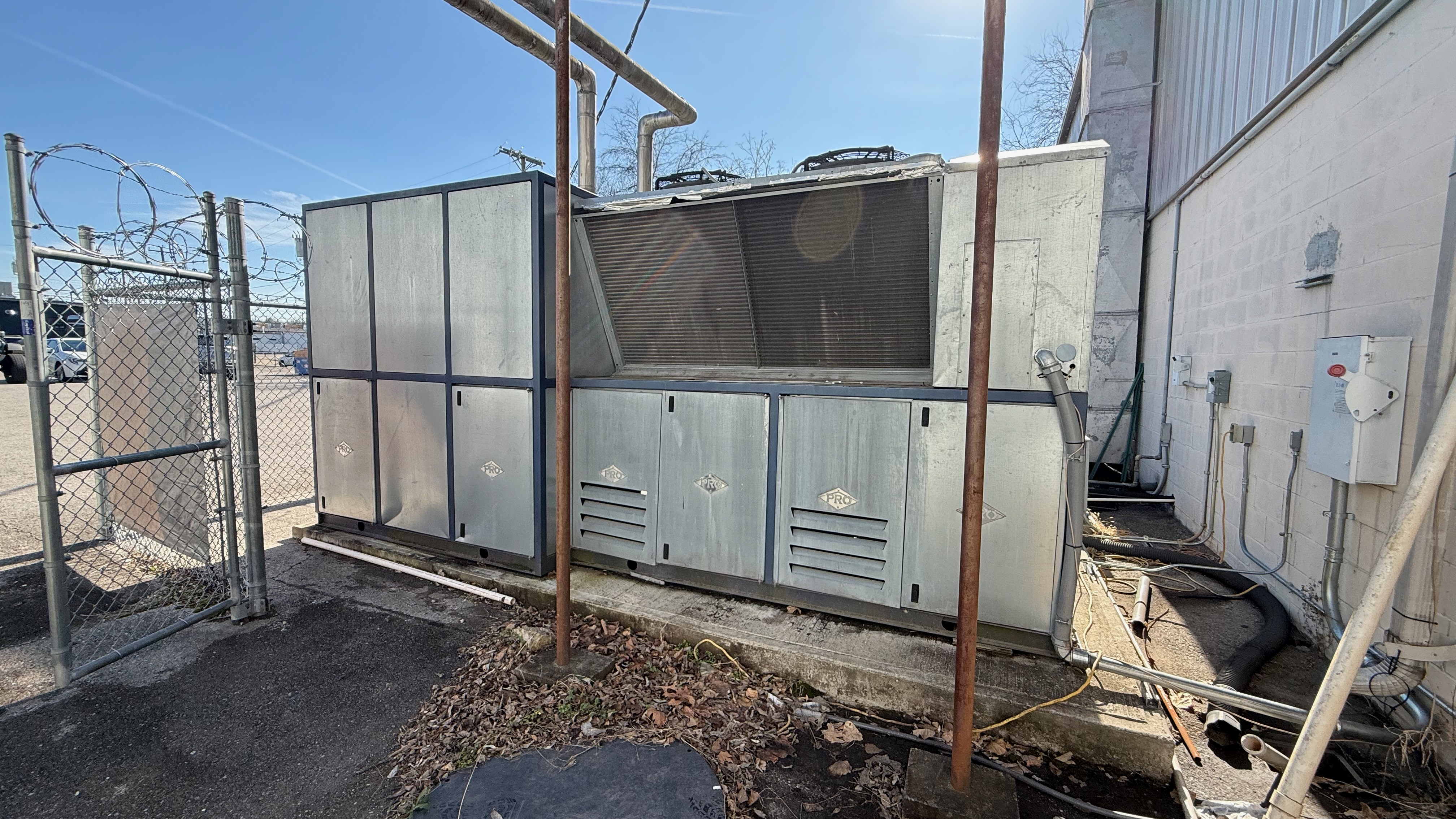 Pro Refrigeration Glycol Chiller Dual 30hp compressor with 500 gal tank 75757575