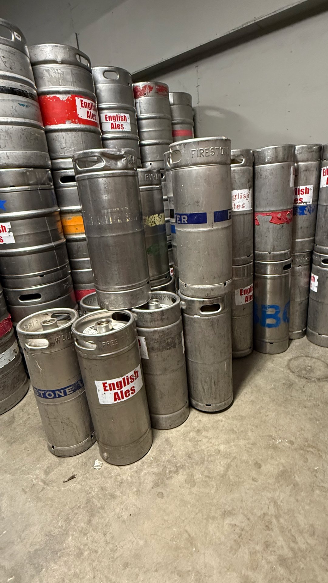 1/6bbl Stainless Kegs - 200 available FOB Marina, California