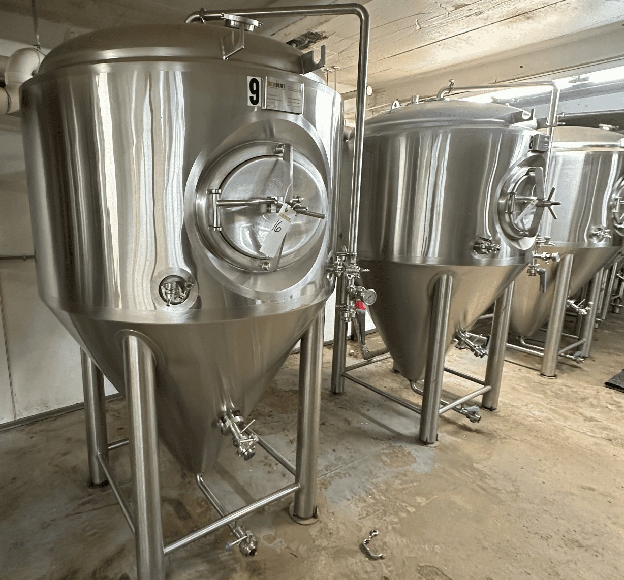 10 BBL Steincraft unitanks fermenters (3 available) GREAT CONDITION! Insulated/Glycol Jacketed Ready to ship!