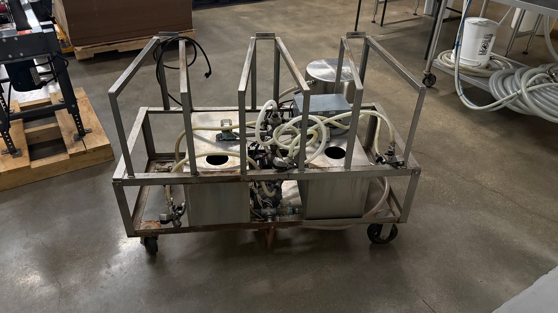 KWash Three-Head Manual Keg Washer: Stainless Steel Multi-Station Keg Cleaning System With Integrated Pumps And Reservoirs