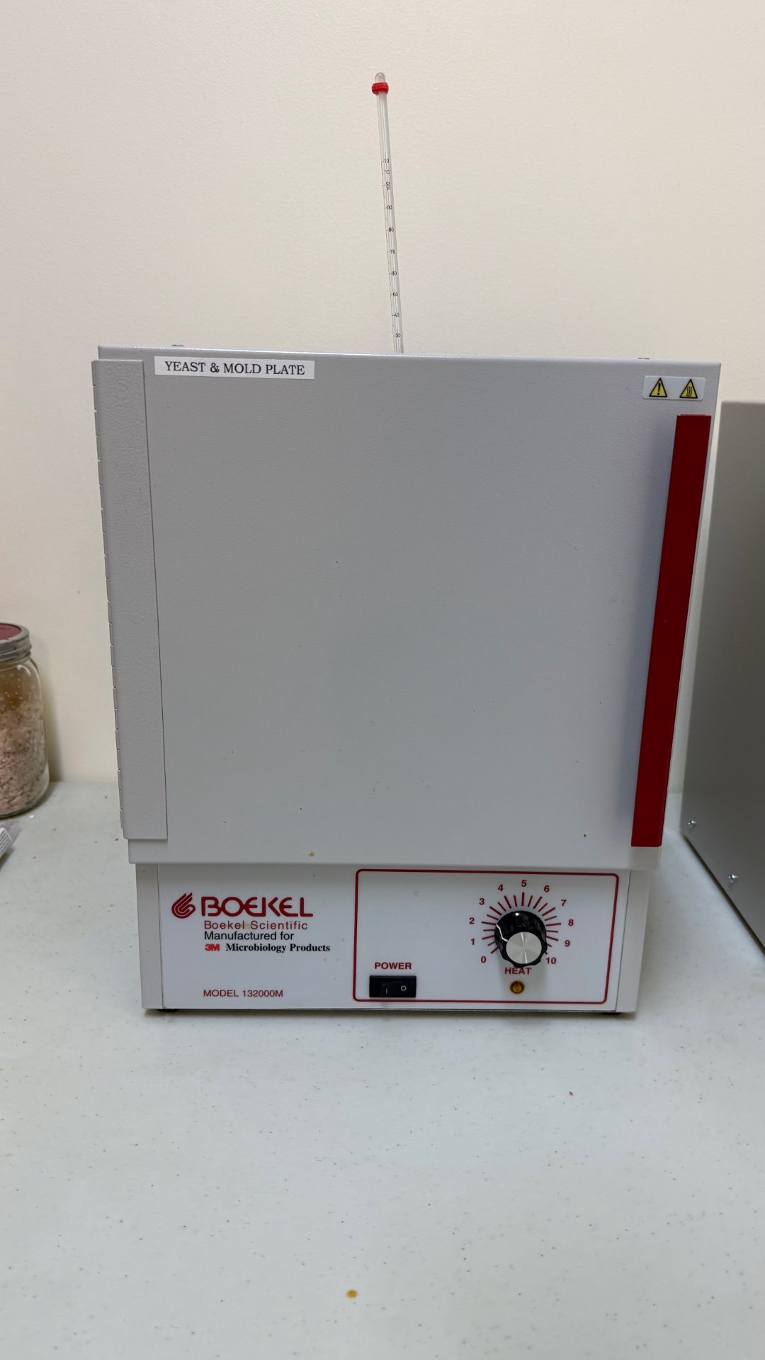 Boekel Scientific Model 132000M Incubator: Benchtop Microbiology Incubator, Analog Control, 120V