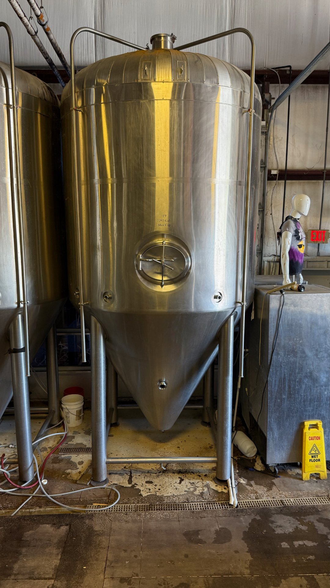 60 BBL (1,860 Gallon) Jacketed Stainless Steel Unitank Fermenters