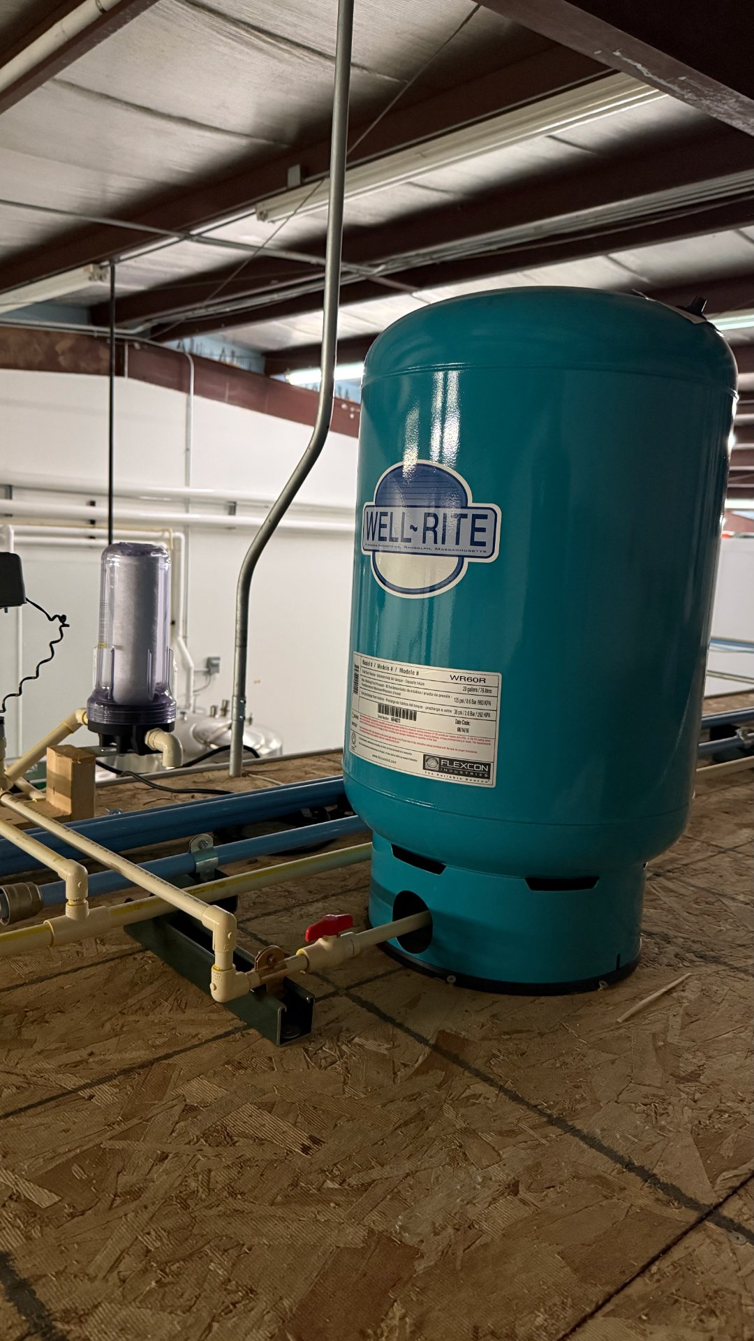 Flexcon Well-Rite WR60R Pressure Tank System – 20 Gallon Hydro-Pneumatic Water Pressure Tank