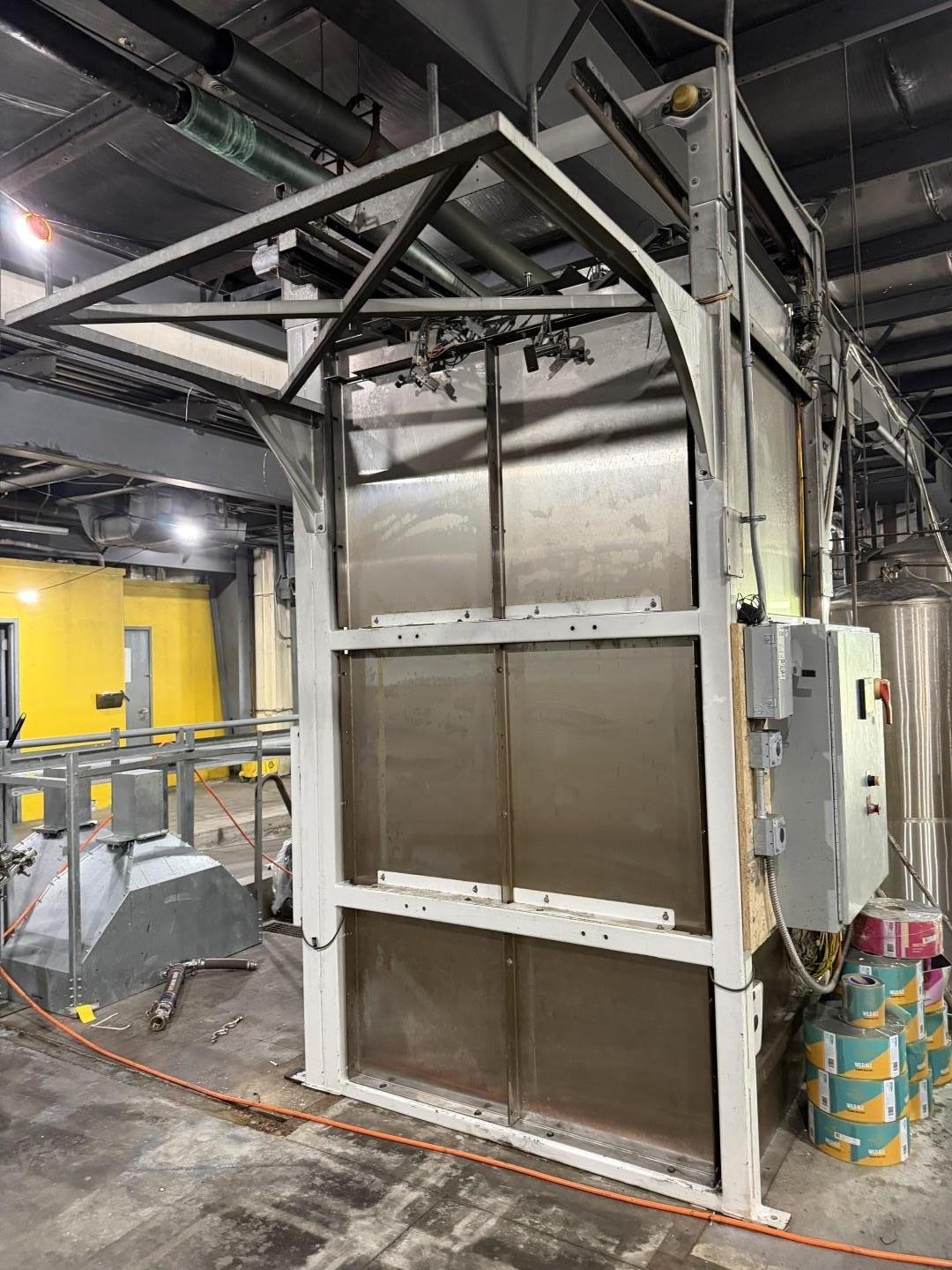 (reduced!) CODI DPL250 Automatic Canning Depalletizer and conveyance